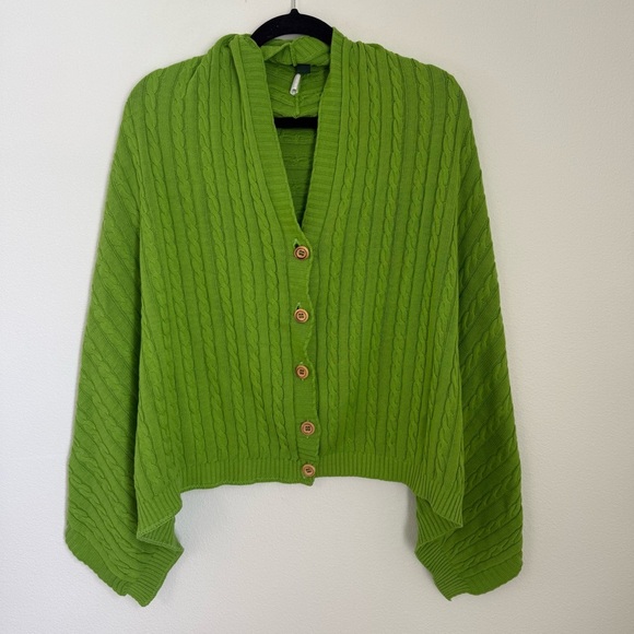 REVOLVE 525 American Green Button Front Knit Cotton Poncho Cardigan O/S Casual - Picture 1 of 6